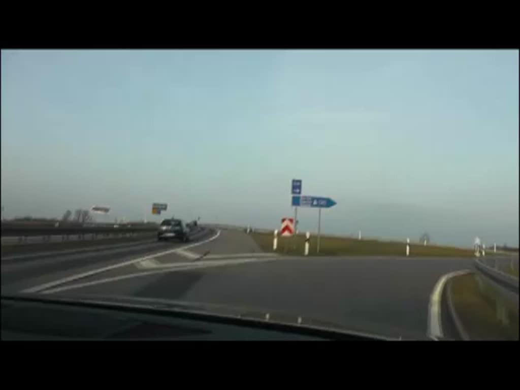 Abendliche Fahrt über die A20 bei Neubrandenburg in Richtung Pasewalk. - 28.03.2012 (Ablauf wurde am PC beschleunigt) 
