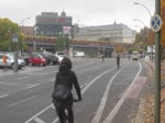 Holzmarktstrae Berlin - Getrennte Geradeaus- und Rechtsabbiegespur fr Radfahrer in der Praxis. 22.10.2012